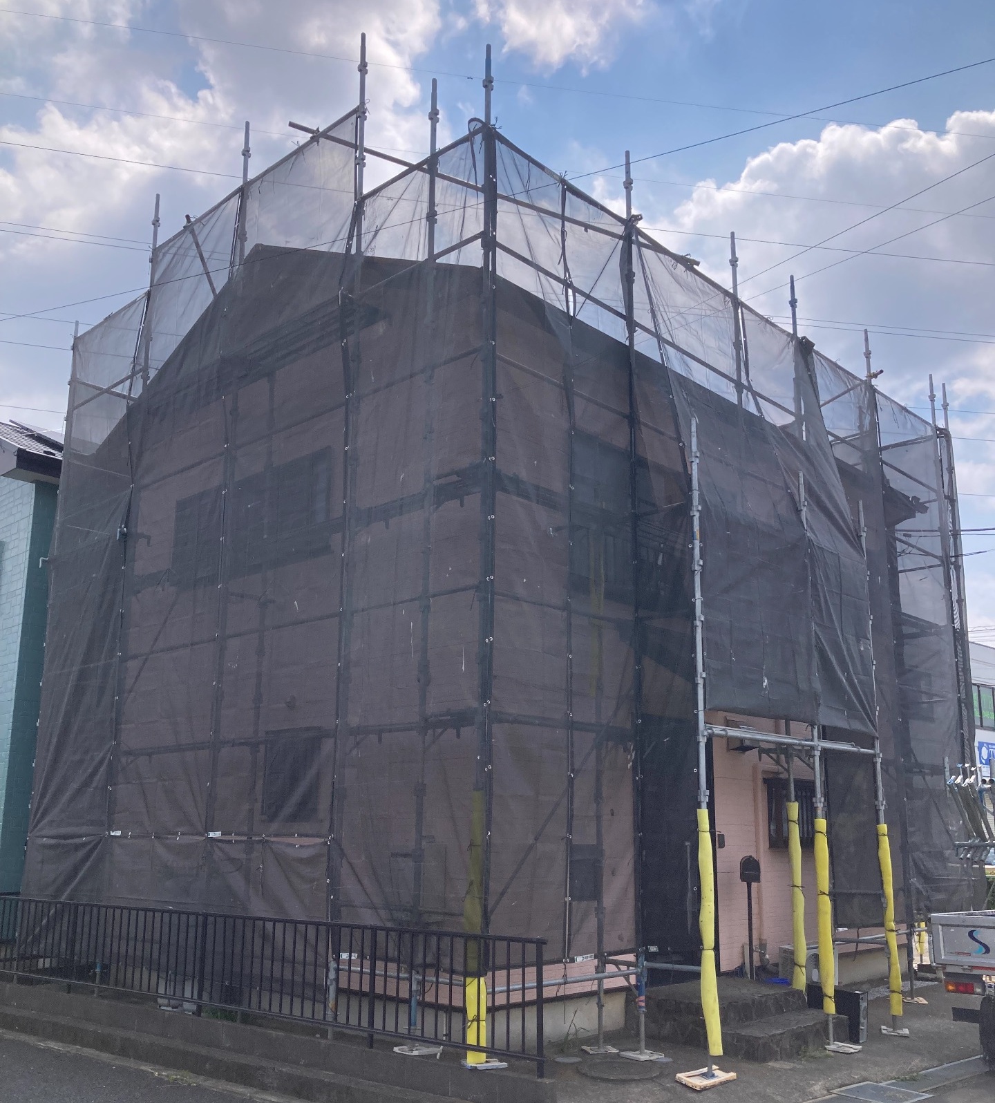 【足場】愛川町中津にて仮設工事